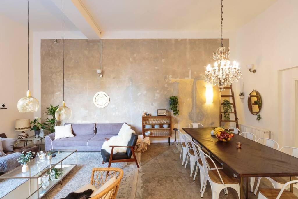 Unique Bohemian Loft Appartamento Berlino